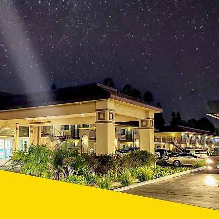 Bposhtels Anaheim Hostel Екстериор снимка