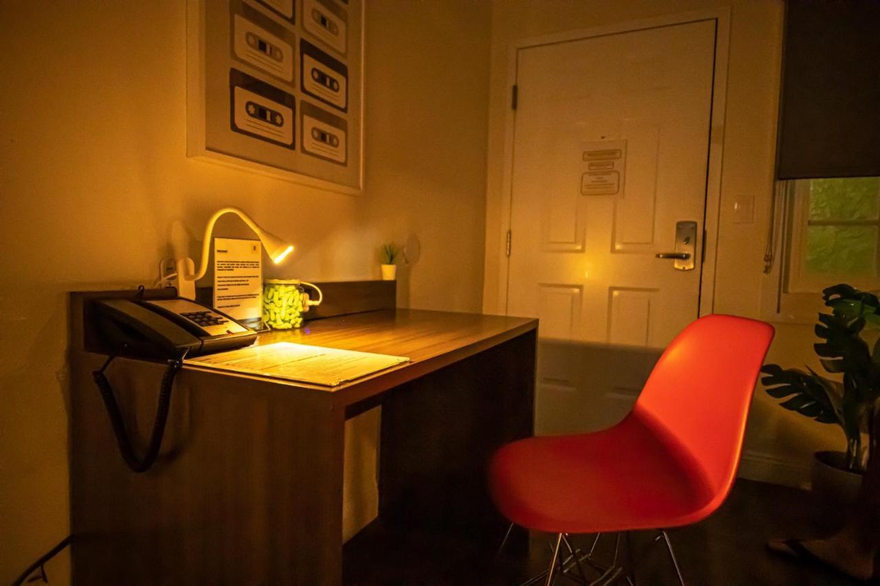 Bposhtels Anaheim Hostel Екстериор снимка