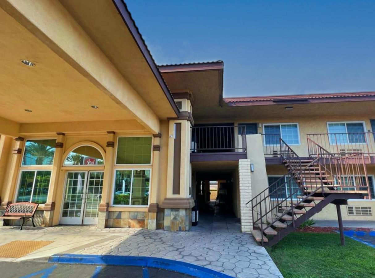 Bposhtels Anaheim Hostel Екстериор снимка